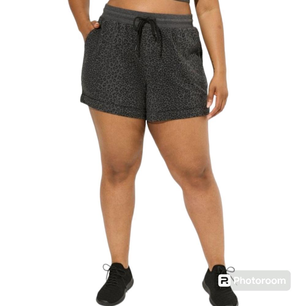 6X 30W Torrid Grey Leopard Fleece Patch Pocket Short Cotton Active Lounge Yoga w
